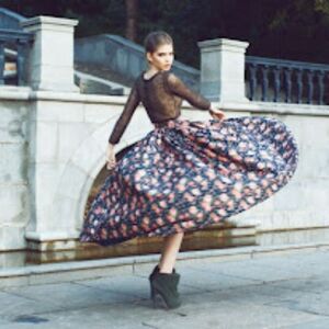 Stunning Vintage Floral Black Chiffon Feather Print Flowy Maxi Skirt Small